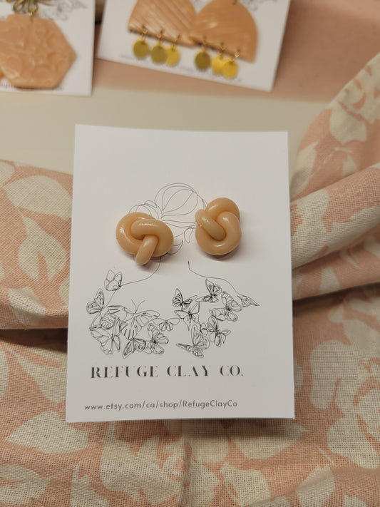 Peachy Cream Knotted Stud